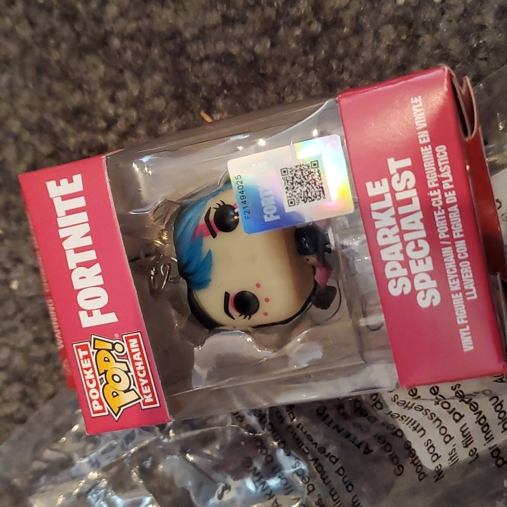 Pocket pop sparkle specialist